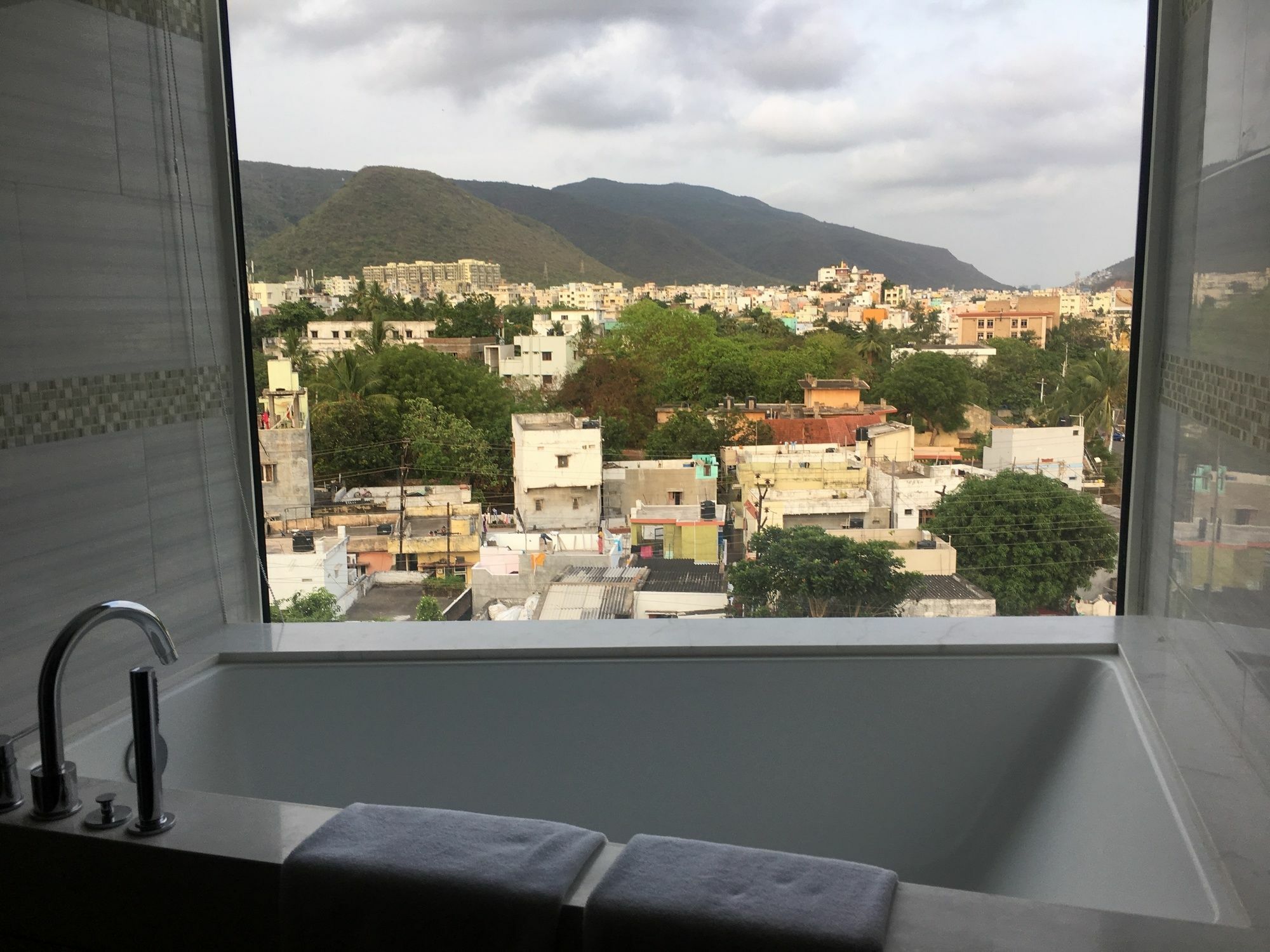 Fairfield by Marriott Visakhapatnam Hotell Exteriör bild